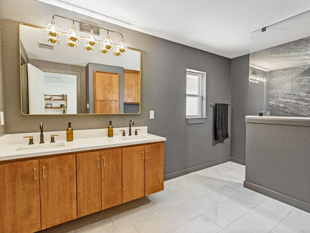 Lake Country Estates Add - Residential