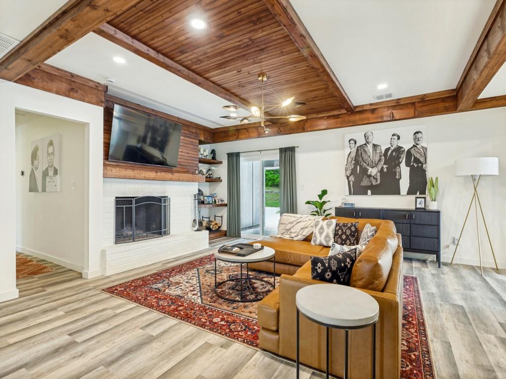 Lake Country Estates Add - Residential