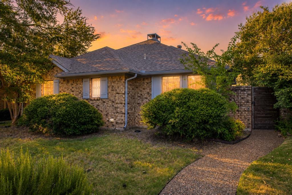 621 Woodway Lane
