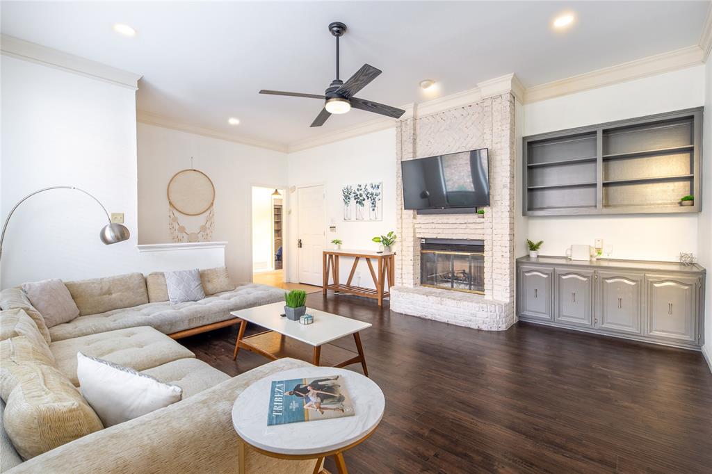 621 Woodway Lane