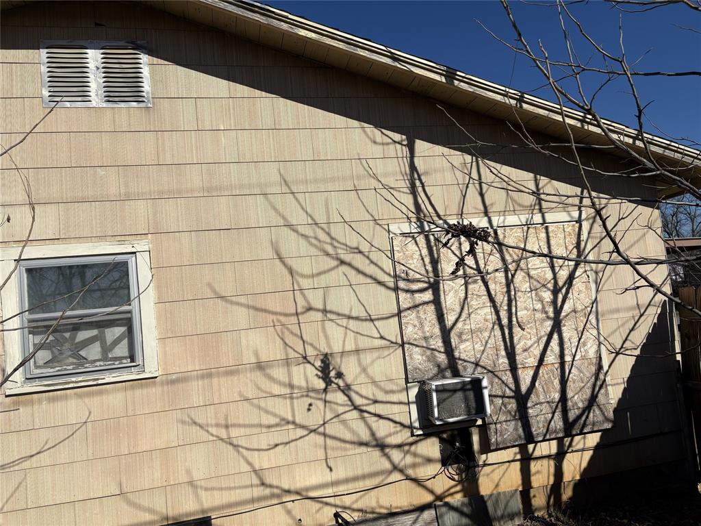 500 N Victory Street