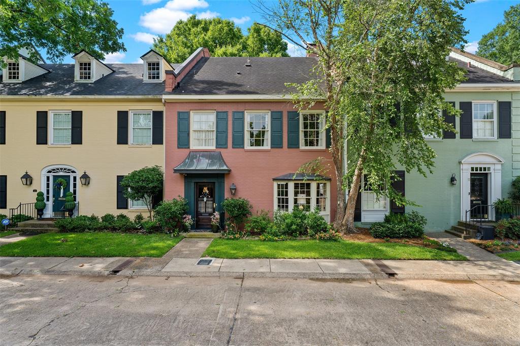 3801 Creswell 12