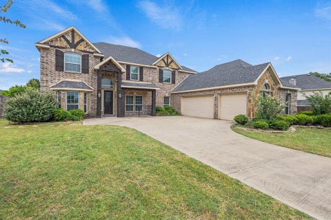 Photo of 206 White Rock Court, Ovilla, TX 75154 (MLS # 21421136)
