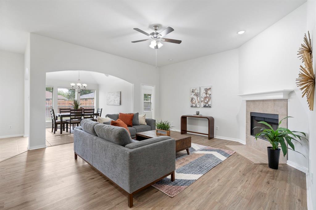 613 Hummingbird Trail