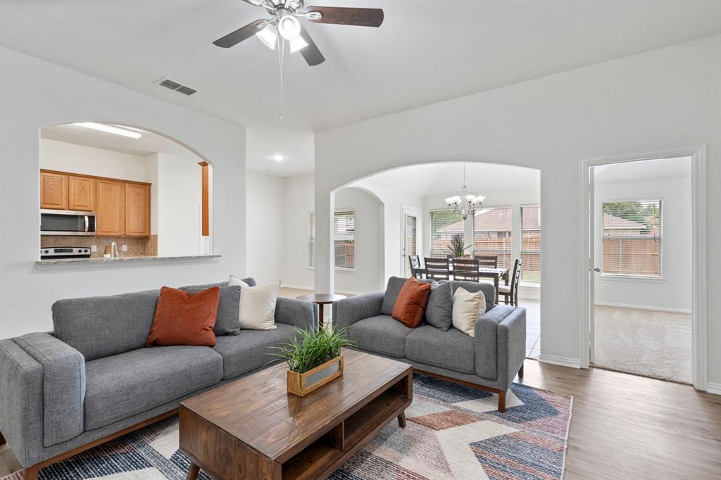 613 Hummingbird Trail