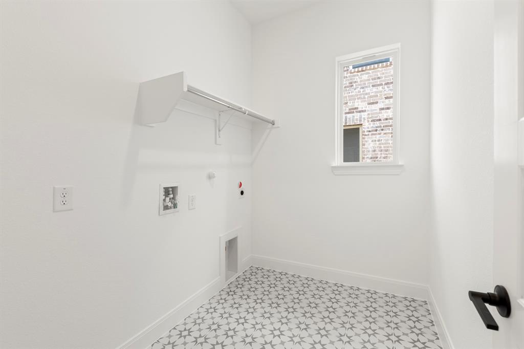 5313 Archeron Avenue