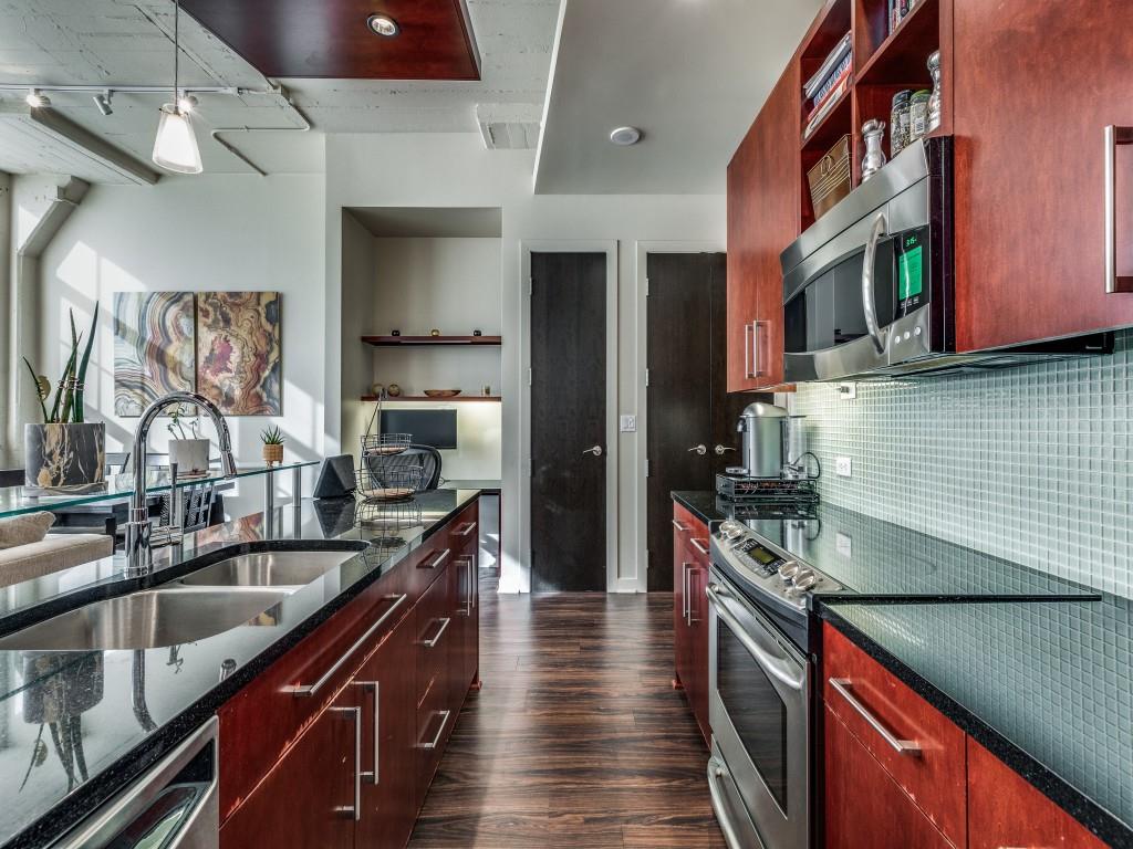 2600 W 7th Street W 2626