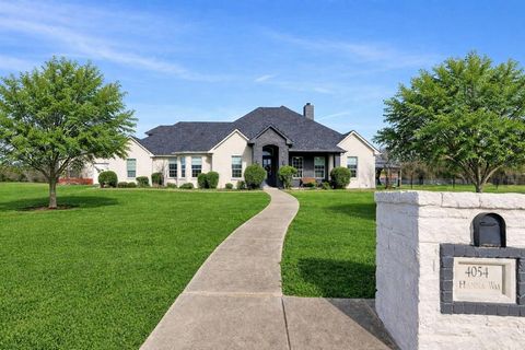 Photo of 4054 Hanna Way, Royse City, TX 75189 (MLS # 21132878)