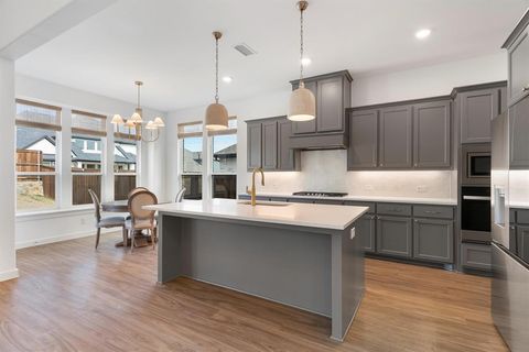 Photo of 1421 Valor Way, Wylie, TX 75098 (MLS # 21179247)