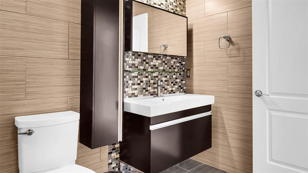 Renaissance On Turtle Creek Condo - Residential