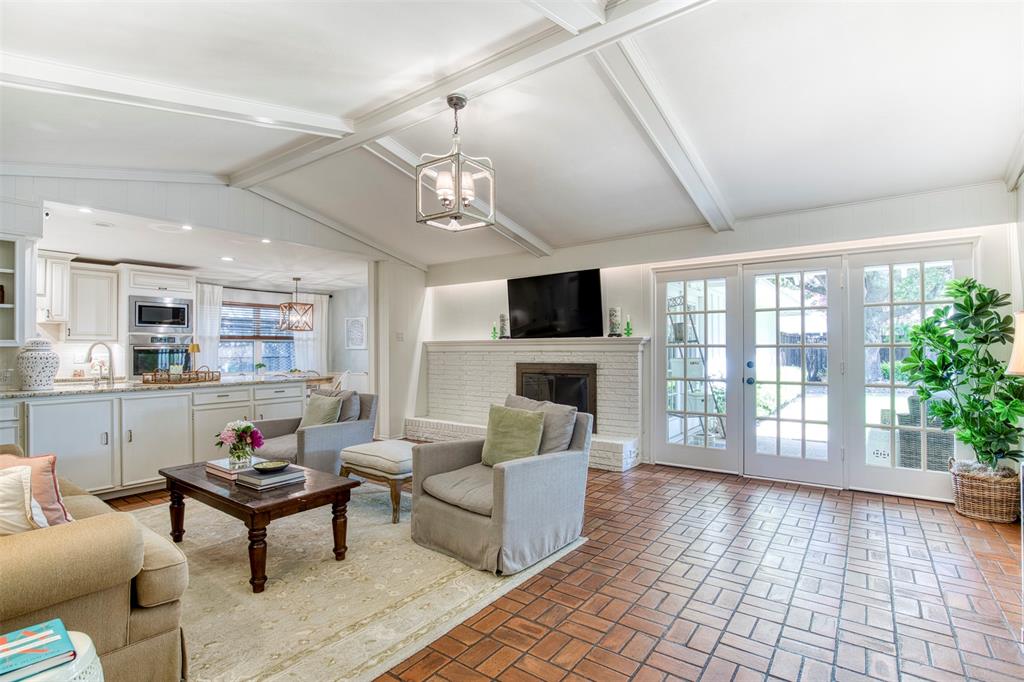 Schreiber Manor 01 Inst - Residential