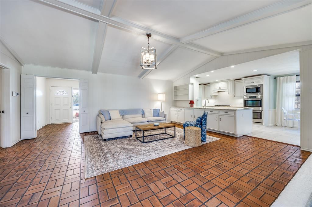 Schreiber Manor 01 Inst - Residential