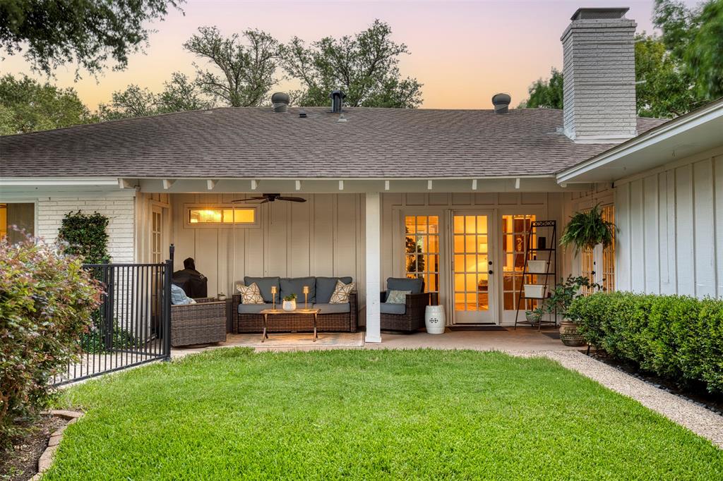 Schreiber Manor 01 Inst - Residential