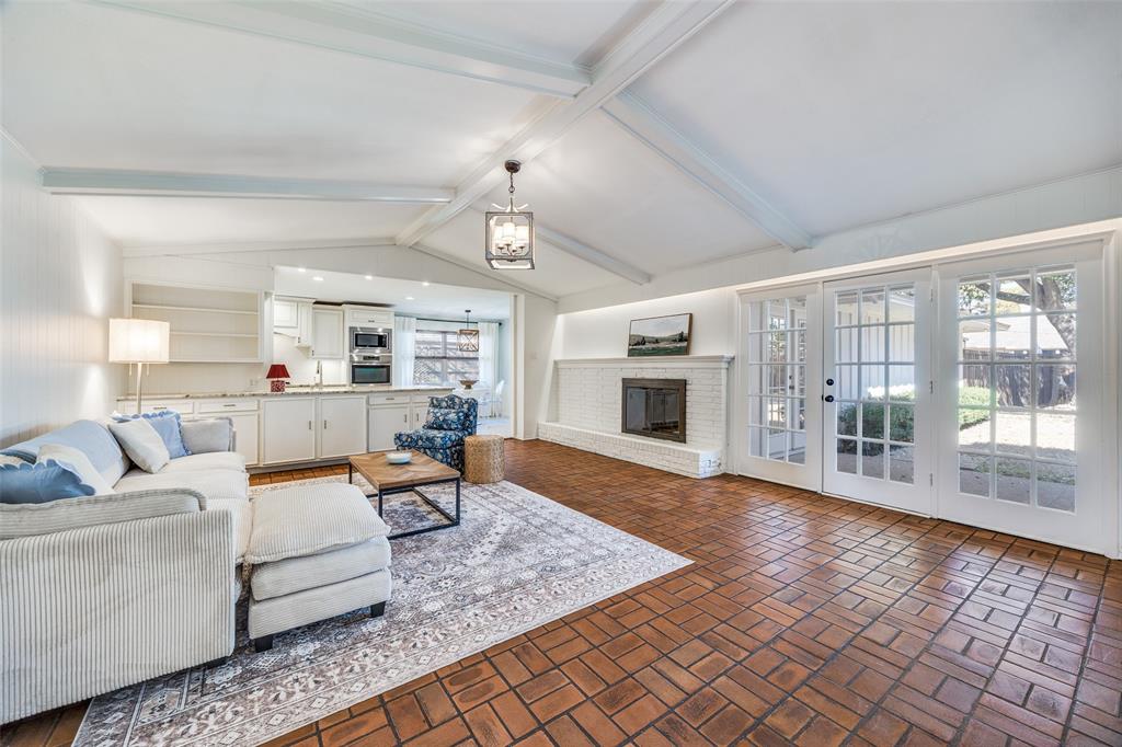 Schreiber Manor 01 Inst - Residential