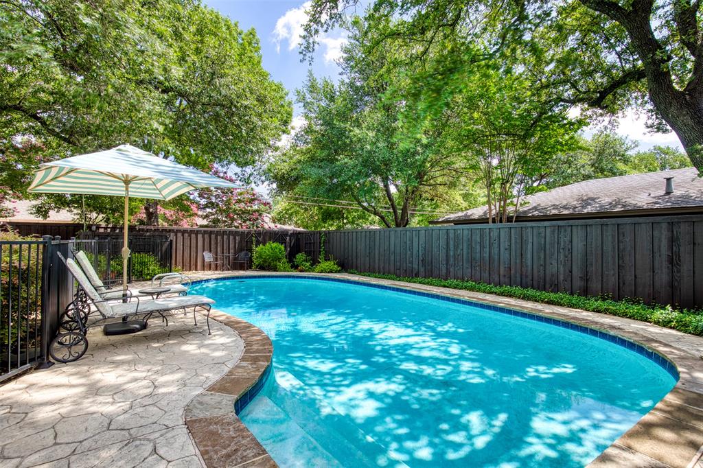 Schreiber Manor 01 Inst - Residential