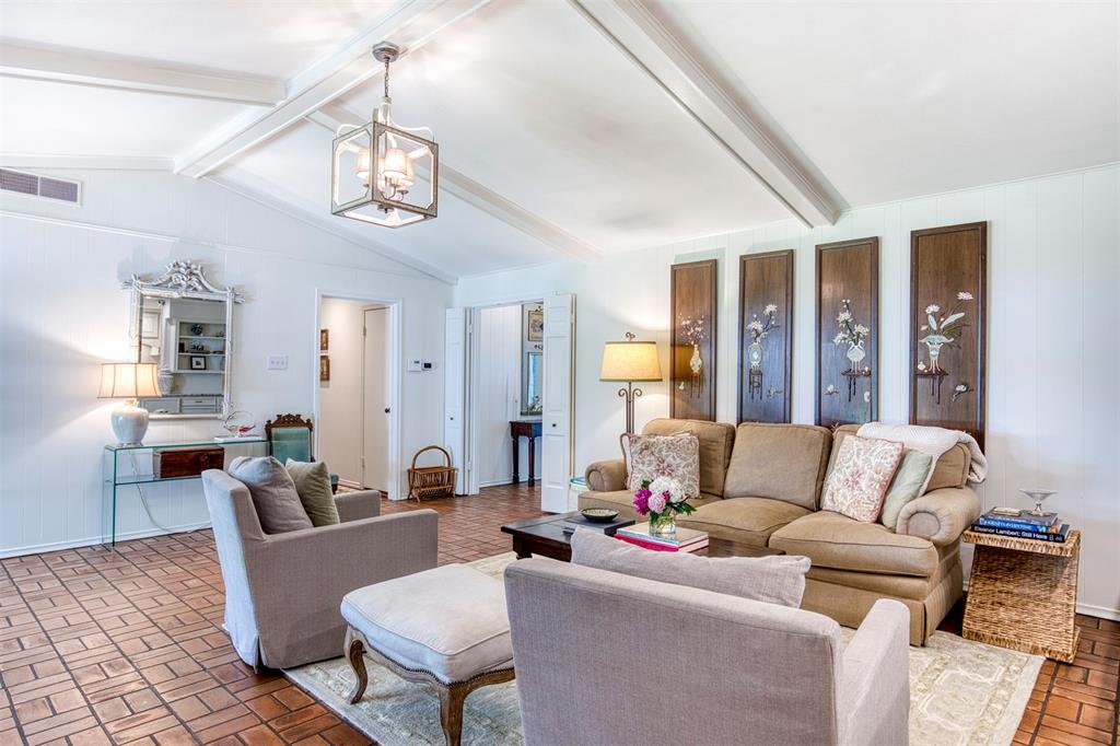 Schreiber Manor 01 Inst - Residential