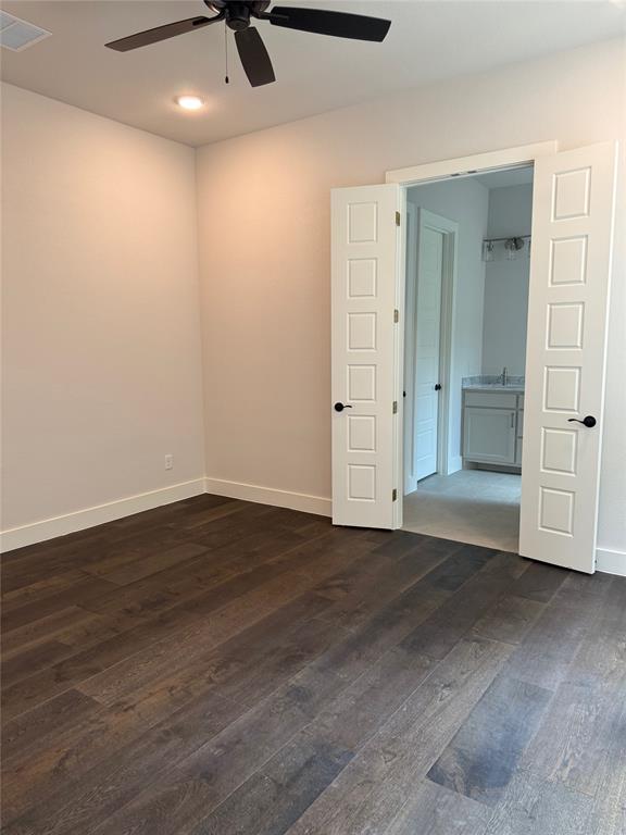8028 Thomas Crossing