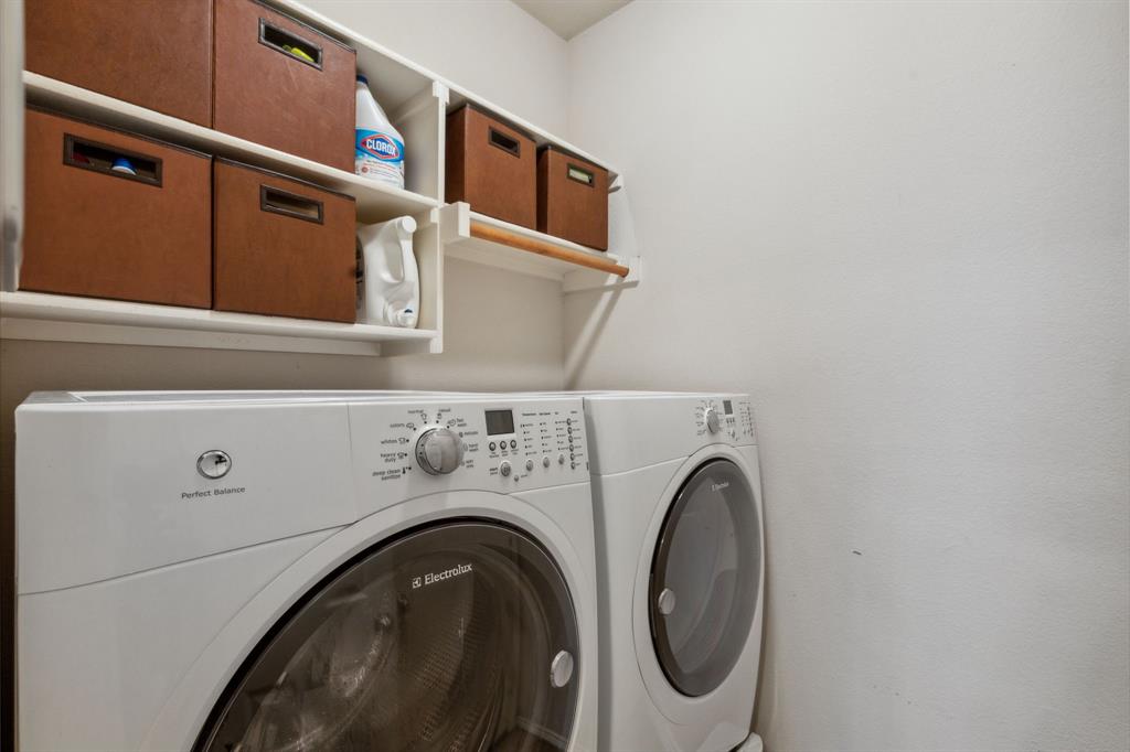 Wilshire Valley - Residential