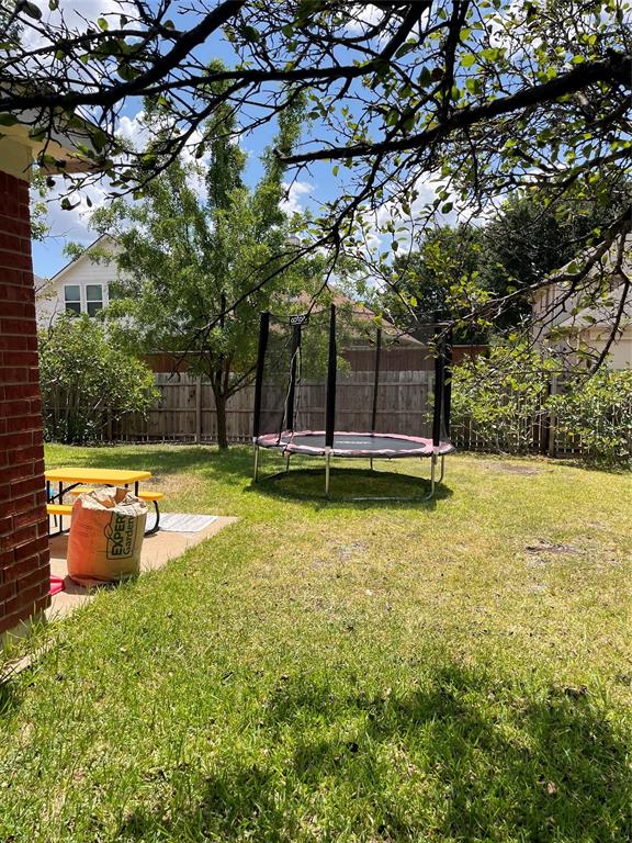 1412 FARINGDON Drive