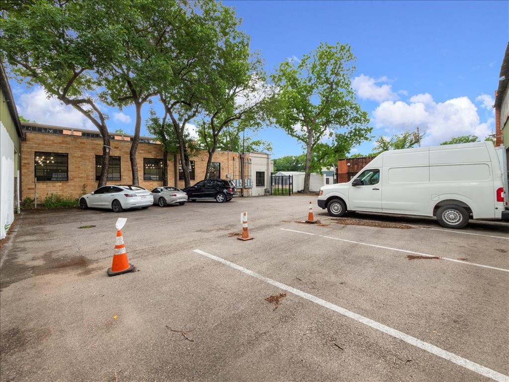 Riverfront - Commercial Sale