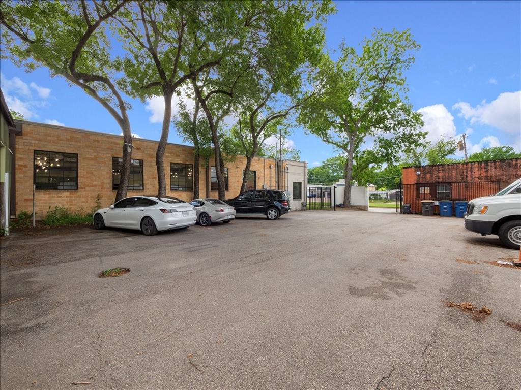 Riverfront - Commercial Sale