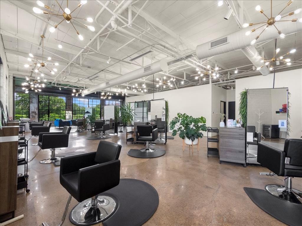 Riverfront - Commercial Sale