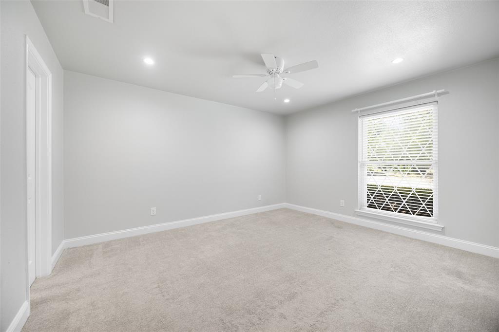 Lovers Lane East - Residential Lease