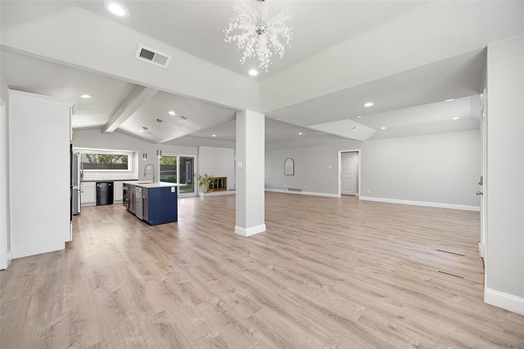 Lovers Lane East - Residential Lease