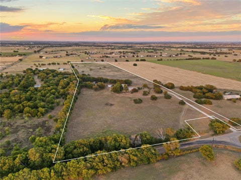 Photo of 2641 Pleasant Run RD, Crawford, TX 76689 (MLS # 21361904)