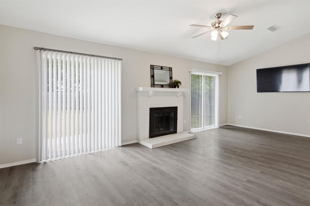 3909 Dogwood Court