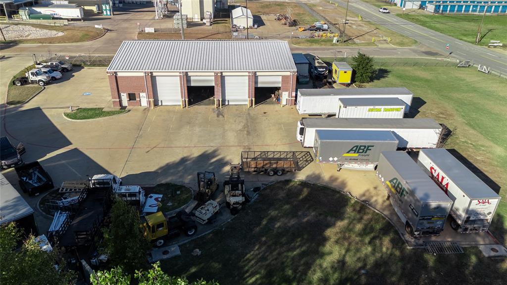 Dalworth Indust District - Commercial Sale