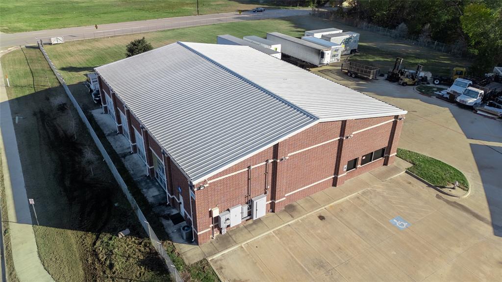Dalworth Indust District - Commercial Sale