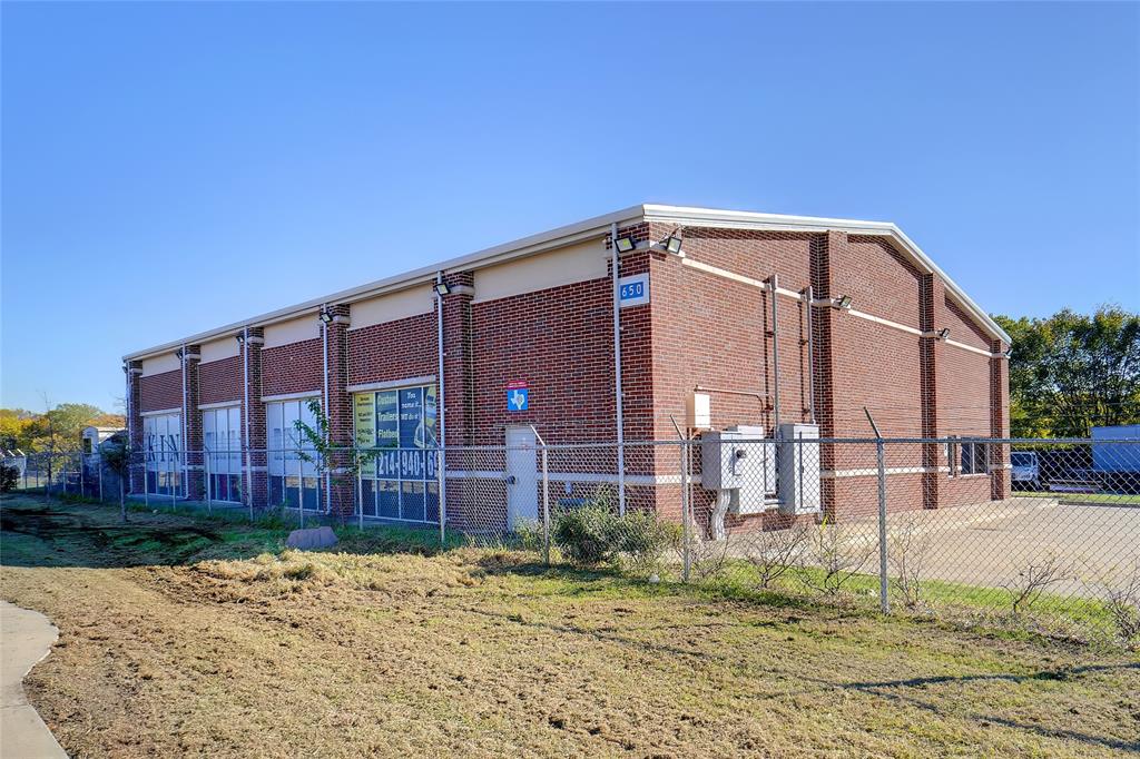 Dalworth Indust District - Commercial Sale