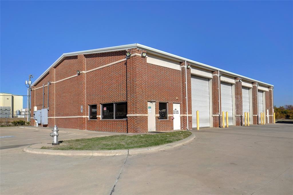 Dalworth Indust District - Commercial Sale