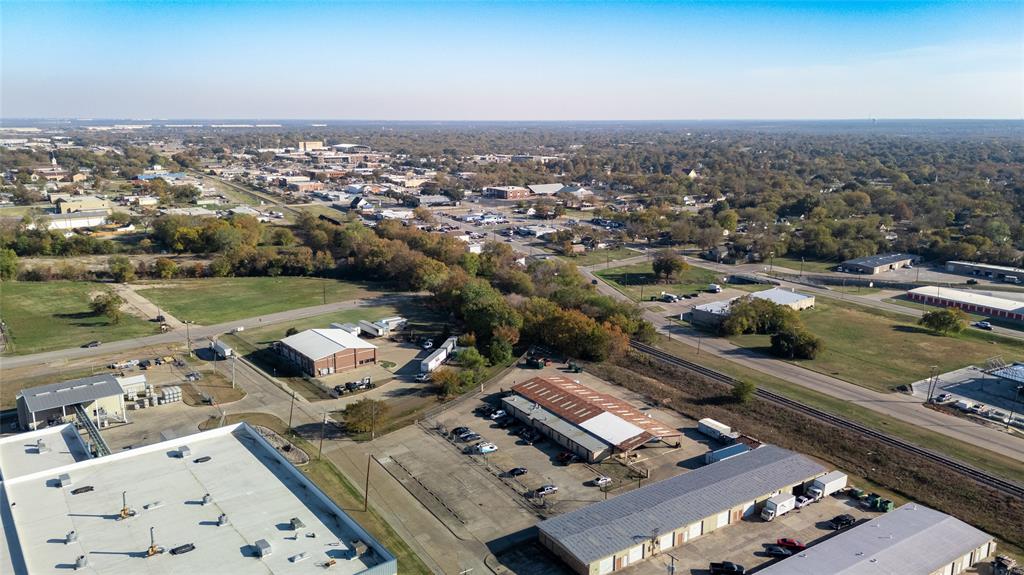 Dalworth Indust District - Commercial Sale
