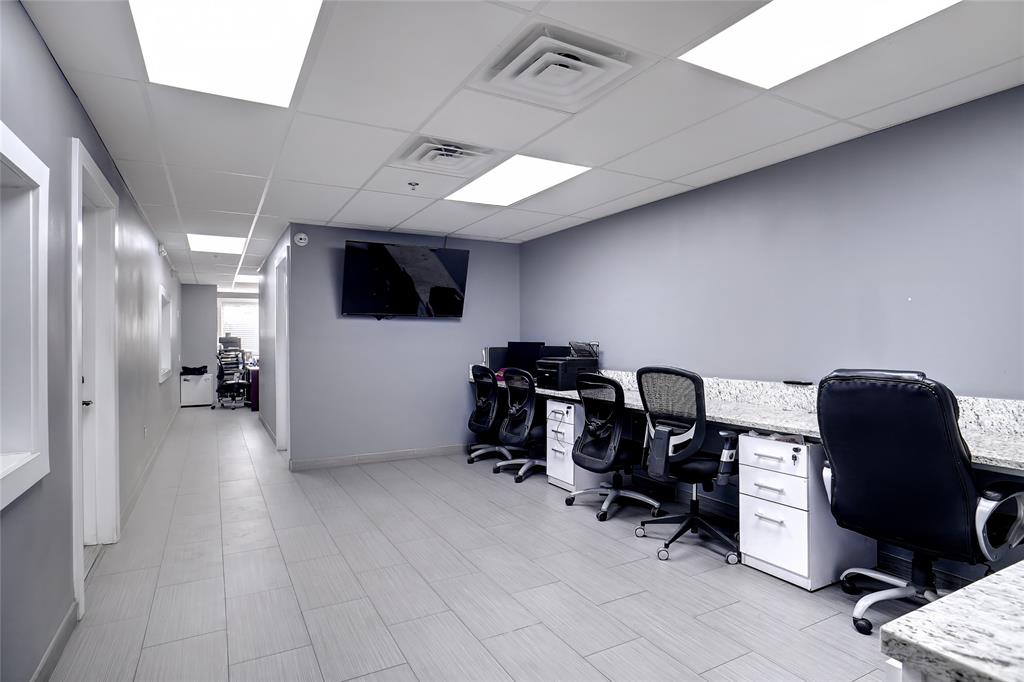 Dalworth Indust District - Commercial Sale