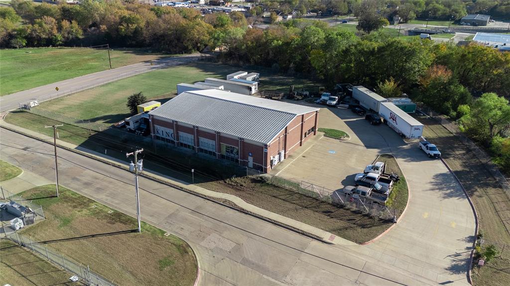 Dalworth Indust District - Commercial Sale