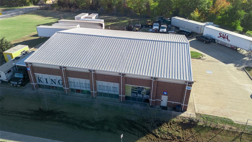 Dalworth Indust District - Commercial Sale