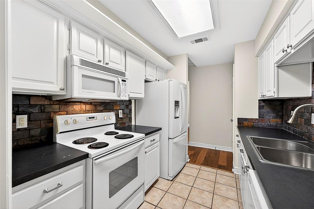 Ascot Place Condos - Residential