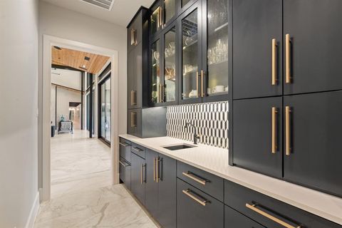 Tiny photo for 916 Dove Creek Court, Bartonville, TX 76226 (MLS # 21086445)