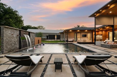 Tiny photo for 916 Dove Creek Court, Bartonville, TX 76226 (MLS # 21086445)