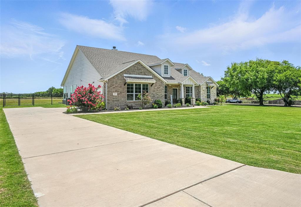 325 Olde Knoll Place