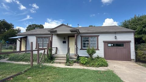 2505 Poinsettia Drive Dallas TX 75211