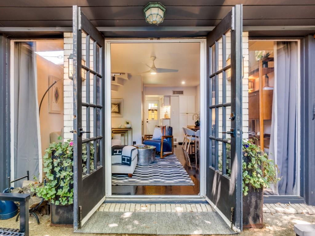 3639 Hawthorne Avenue