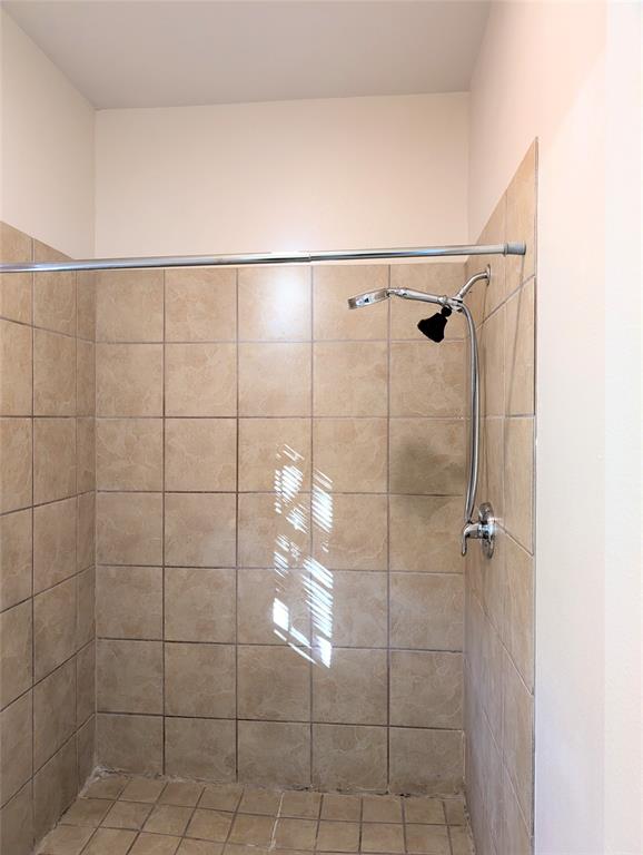 Trinity Heights Add - Residential Lease