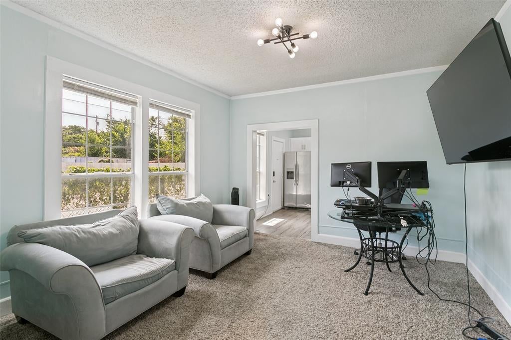 3332 Avenue I