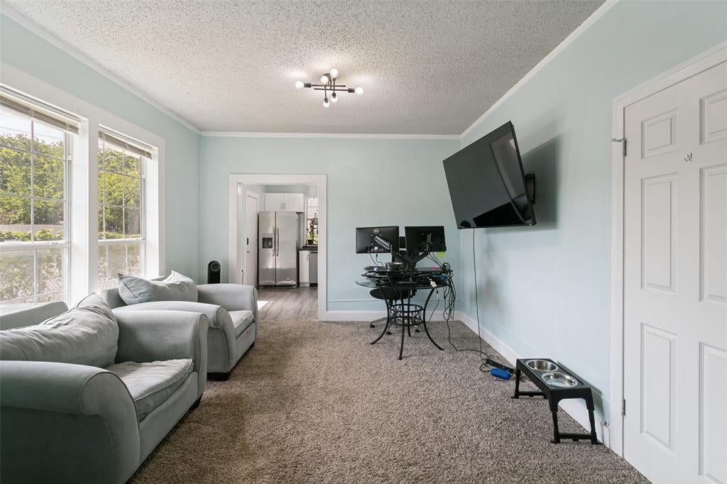 3332 Avenue I