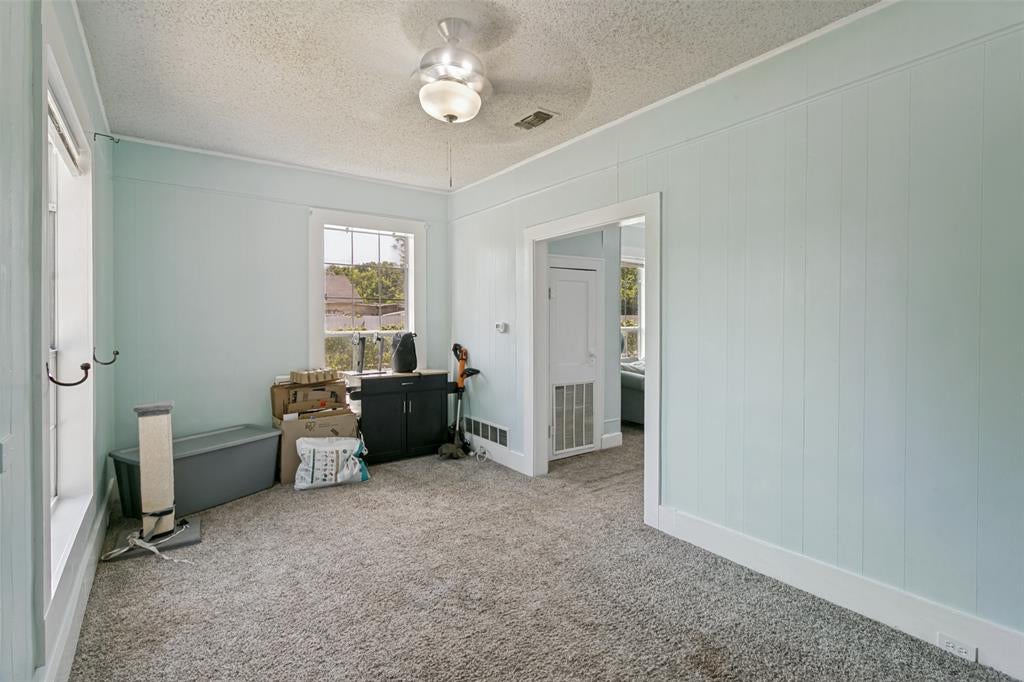 3332 Avenue I