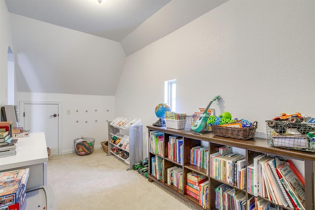 River Elm - Residential