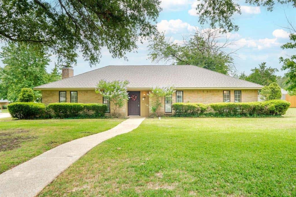 Photo of 116 Greenway Street, Sunnyvale, TX 75182 (MLS # 21336833)